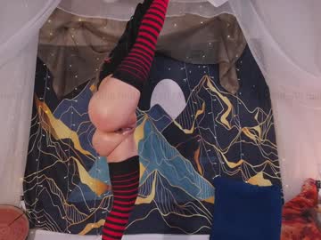 webcam girl mollyflwers live cam image #12731604