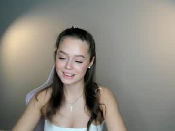 webcam girl brittcubitt live cam image #8641152