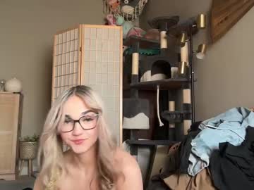webcam girl iris_world live cam image #11937989