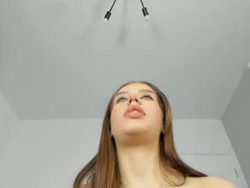 webcam girl jenie_fire live cam image #12061607
