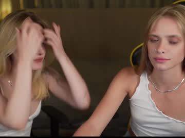webcam couple kira0541 live cam image #10477877