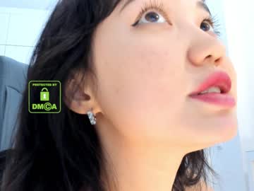 webcam girl lee_yoona live cam image #601129