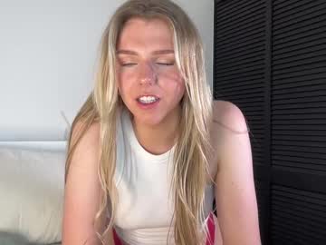 webcam girl jennlovex live cam image #12538661