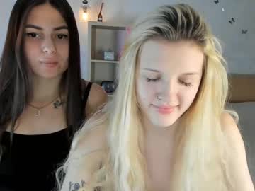 webcam girl caressyourself live cam image #11301763