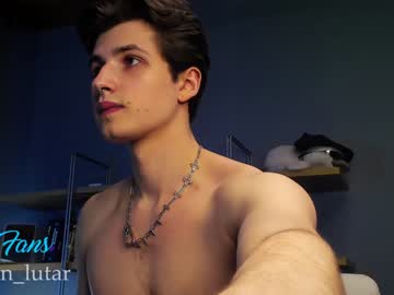 webcam man martinlutar420 live cam image #2030541