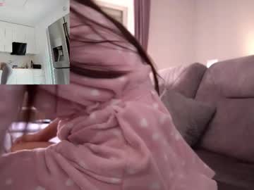 webcam girl innocentemmy live cam image #11902907