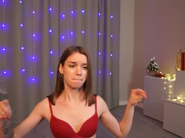 webcam girl harrieteasley live cam image #11342041