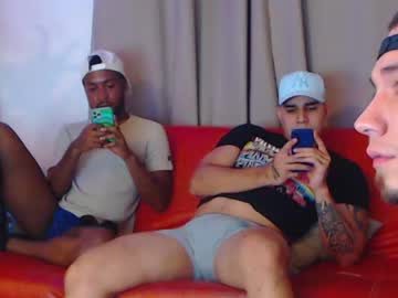 webcam man fratguysonline live cam image #4275878