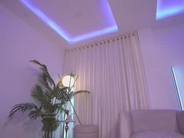 webcam girl gigi_ulala live cam image #12158235