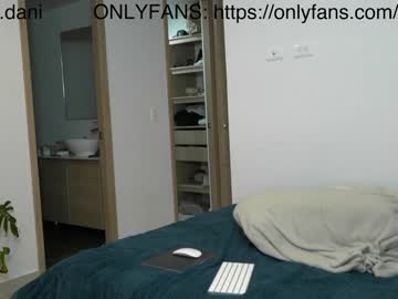 webcam man alexanddani live cam image #4352350