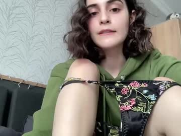 webcam girl wonderland_stia live cam image #12320917