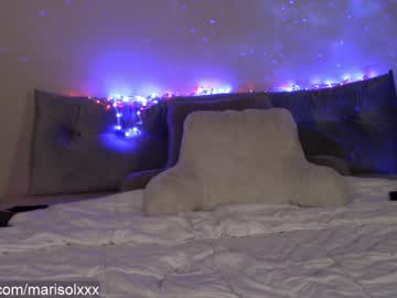 webcam girl mari_and_jandro live cam image #4839860