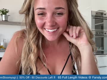webcam girl bloomyogi live cam image #5603699