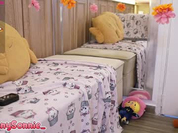 webcam girl sunny_sonnie live cam image #10749281