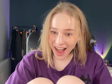 webcam girl whoisalisa live cam image #10256722