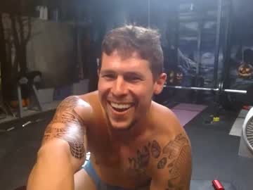 webcam man browneyedmuscleboy32 live cam image #7422977