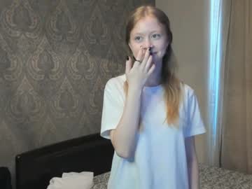 webcam girl keeleycoldwell live cam image #9696755