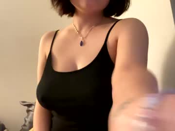 webcam girl velvetpurrfection live cam image #9367316