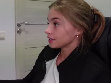 webcam girl abby_laker live cam image #11529066