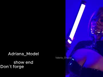 webcam girl valeria_orozco live cam image #11493800