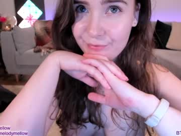 webcam girl in_tune live cam image #1871076