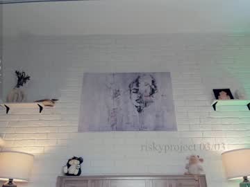 webcam girl riskyproject live cam image #8705396
