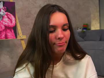 webcam girl lorettadunnell live cam image #12448773