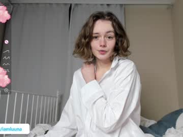 webcam girl mxxnsxsul live cam image #4259807