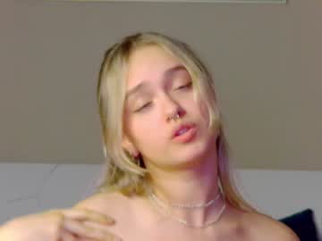 webcam girl evi_wow live cam image #5599086