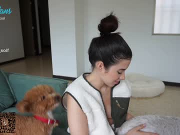 webcam girl soifiee live cam image #2242407
