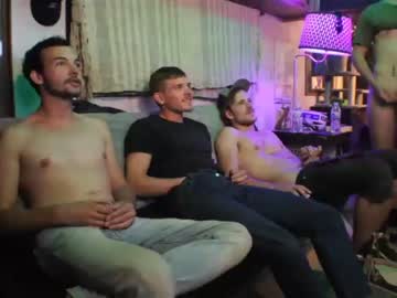 webcam man hollandhousestudios live cam image #2532891