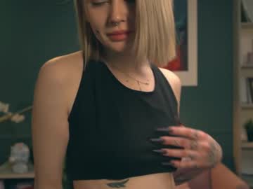 webcam girl sophiastorm live cam image #1239417
