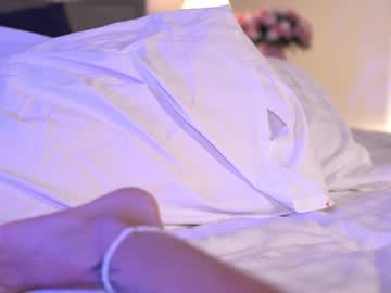 webcam girl cute__foxy live cam image #7453126