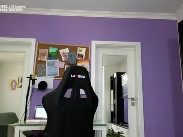 webcam girl bella_alice live cam image #12398369