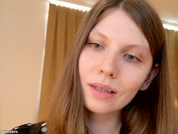 webcam girl giveyouelevenminutes live cam image #6969489