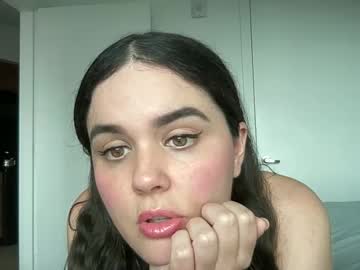 webcam girl gia_is_horny live cam image #10132174