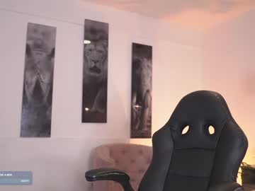 webcam girl laura_roldan live cam image #10393867