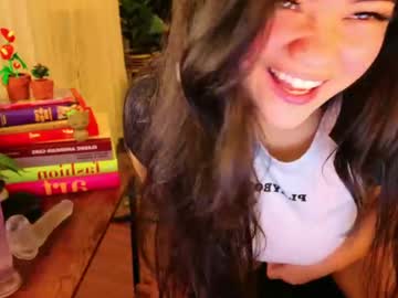 webcam girl annatigarr live cam image #10646417