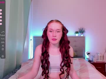 webcam girl strawberry_sunset live cam image #2986871