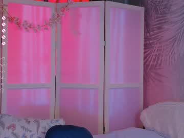 webcam girl flirtykitty_ live cam image #10708743