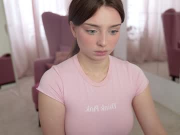 webcam girl floret_joy live cam image #12059146