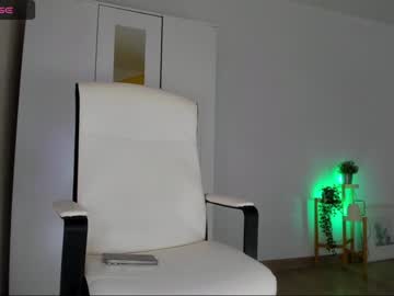 webcam girl roxy_blue_eyed_ live cam image #7561693