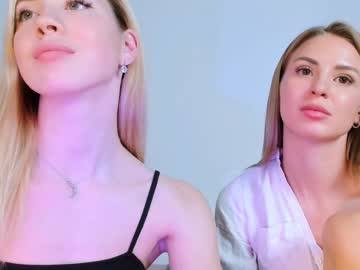 webcam girl emmi_rosee live cam image #2259759