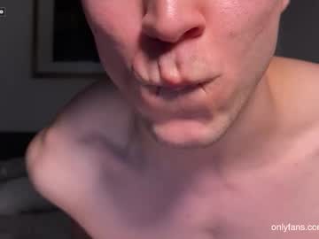 webcam man thatjohnny live cam image #12763786
