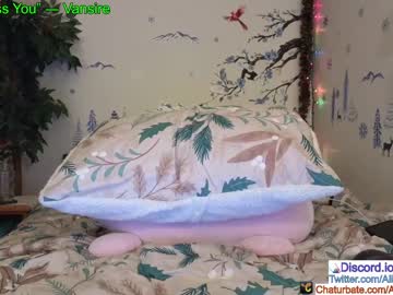 webcam girl aliceriverscam live cam image #8141309