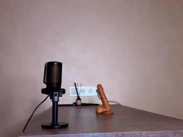 webcam girl angella_kleee live cam image #8411414