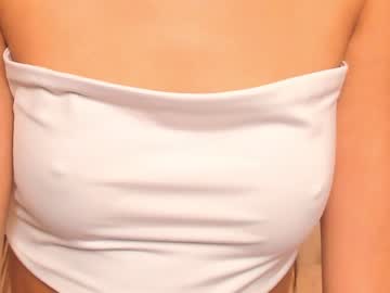webcam girl amandamedrano live cam image #3829054