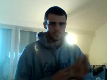 webcam man kerzo29 live cam image #3992110
