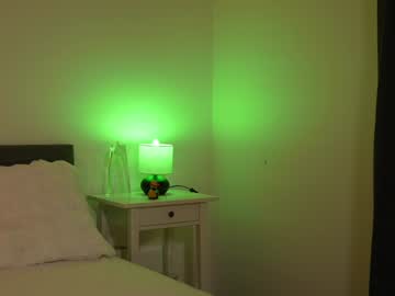 webcam girl ezra live cam image #10388356