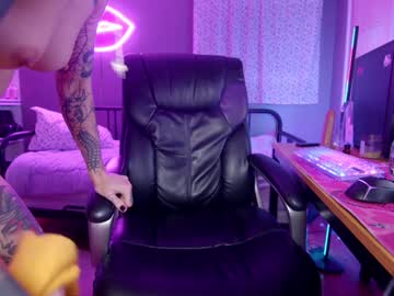 webcam girl aynmarie live cam image #12120061